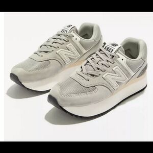 New Balance Women's Shoes